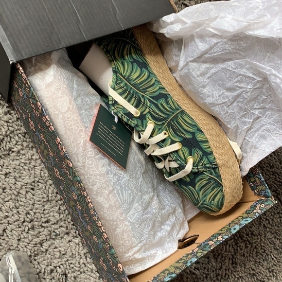 𝅺keds x Rifle Paper Triple Kick Palm Espadrilles - Picture 10 of 11